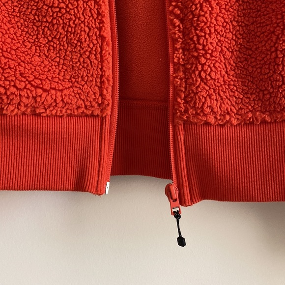 Uniqlo Blocktech Windproof Sherpa Zip-Up Hoodie - Picture 15 of 16